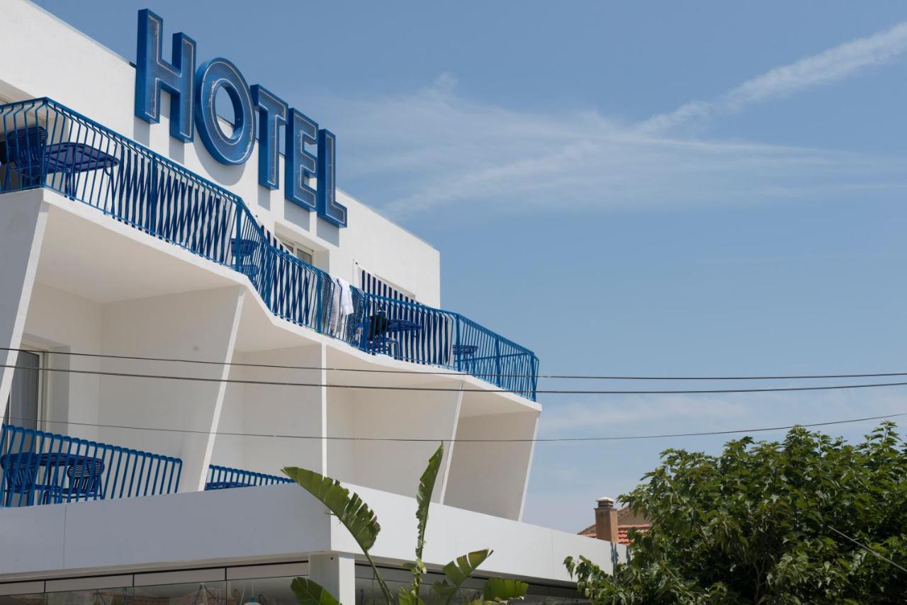 Hotel La Reine Jane Hyères Exteriör bild